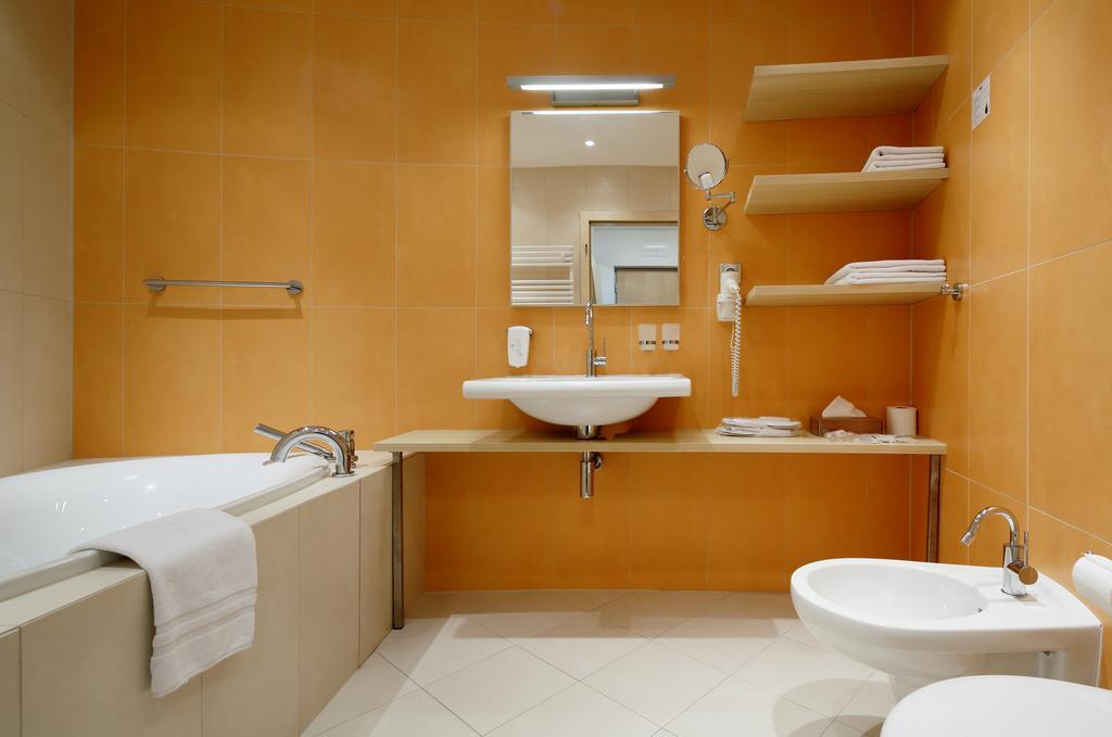 Orea Hotel Atrium Otrokovice Phòng bức ảnh