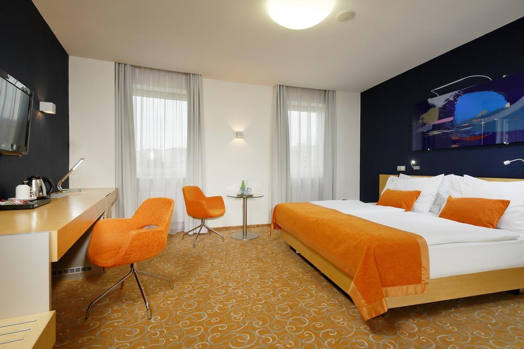 Orea Hotel Atrium Otrokovice Phòng bức ảnh