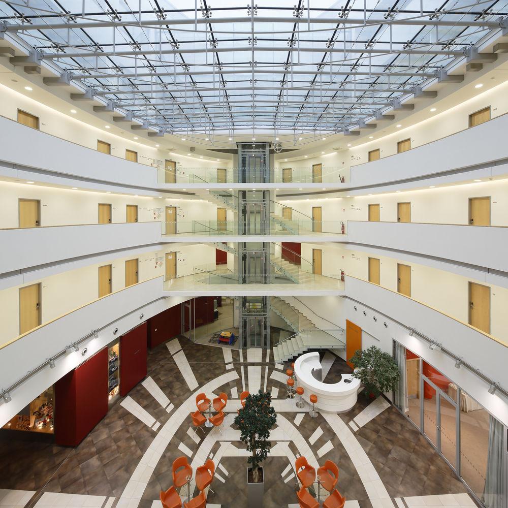 Orea Hotel Atrium Otrokovice Ngoại thất bức ảnh