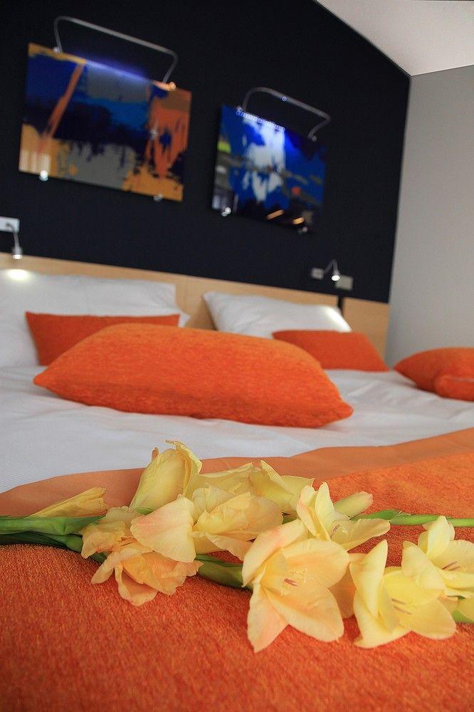 Orea Hotel Atrium Otrokovice Ngoại thất bức ảnh